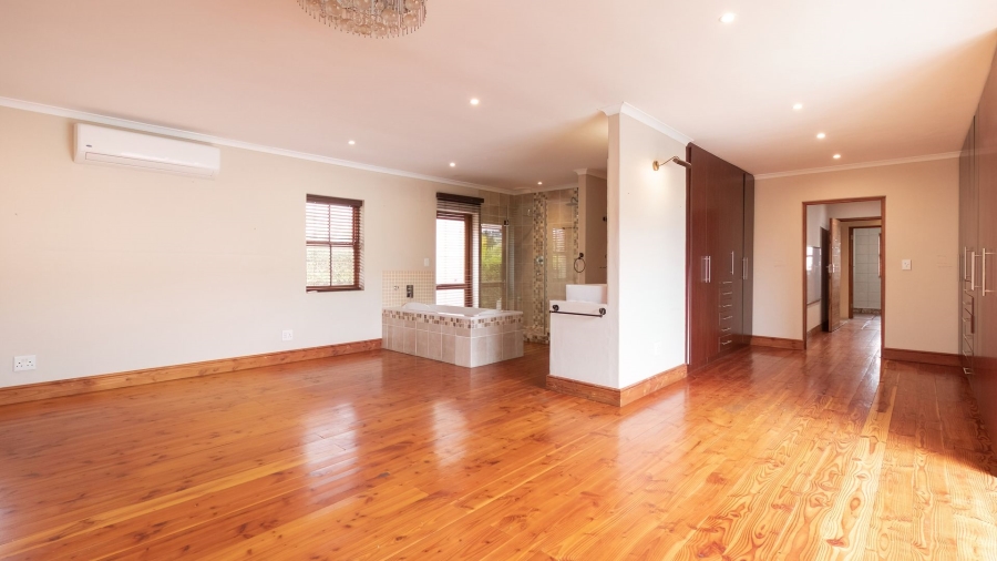 6 Bedroom Property for Sale in Tre Donne Estate Western Cape